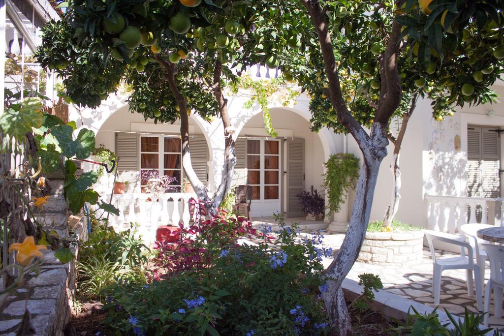 The Orange Garden Apartment Kassiopi Ngoại thất bức ảnh